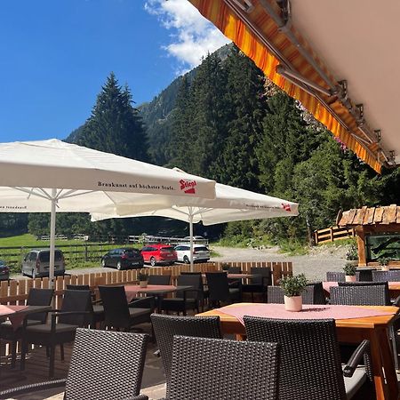 ניוסטיפט אים סטובאיטל Hotel Waldcafe מראה חיצוני תמונה